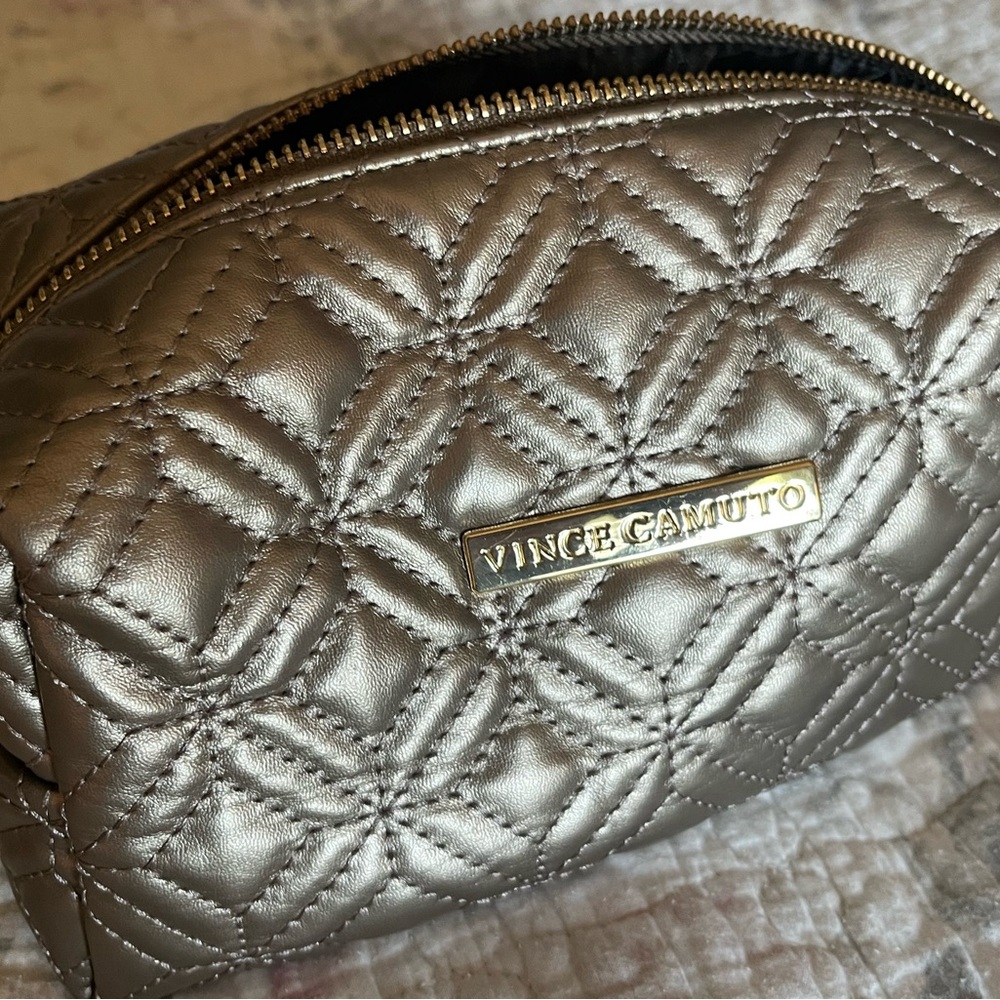 Vince comuto make a bag